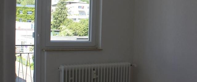 Frankfurt Seckbach sehr schöne hochwertig sanierte 3 Zimerwohnung - Photo 1