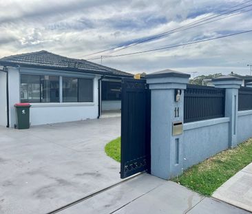 11 Bayfield Road, Greystanes, NSW 2145 - Photo 5