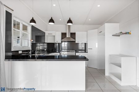 Slice of Paradise with Incredible Views! - Photo 5