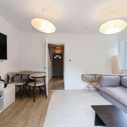 Alnwick Road, London, E16 - Photo 1