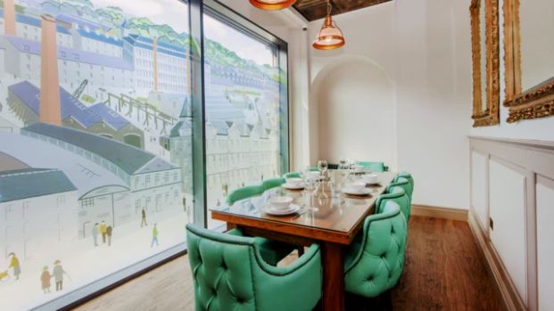 Deluxe Ensuite (3 Bed Flat) - Photo 1