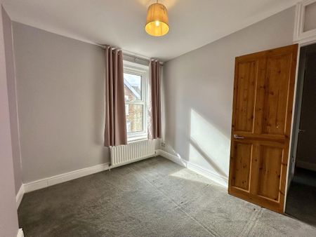 Roath Road - Photo 2