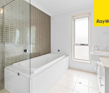 Family Residence in Convenient Location - Photo 4