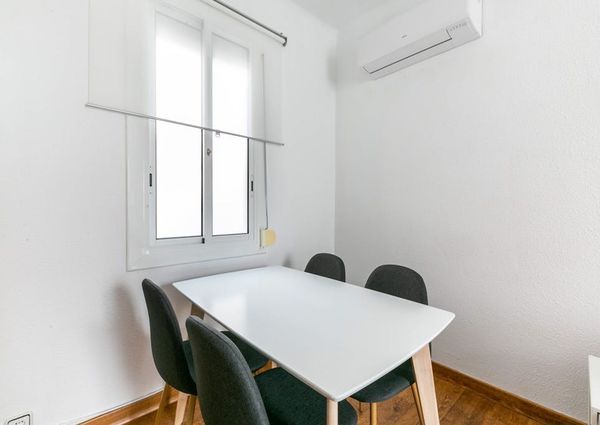 Carrer del Torrent de les Flors, Barcelona, Catalonia 08024