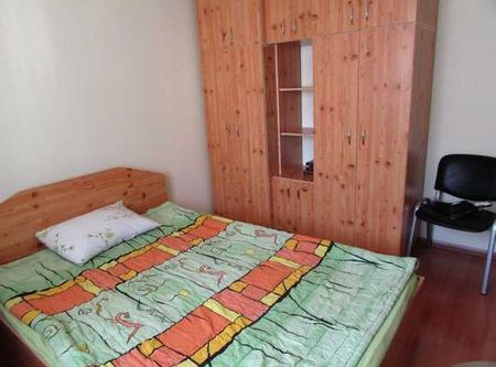 Apartament la prima inchiriere, 68 mp, parcare! Zona strazii Florilor! - Photo 2