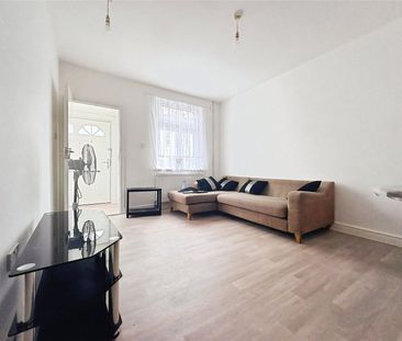 Myrtle Road, Hounslow, TW3 1QE - Photo 1