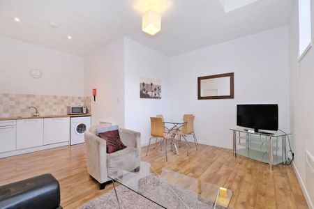 Market Street, Flat , AB11 - Photo 3