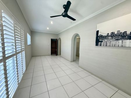 2 Blue Beach Boulevard, Haliday Bay - Photo 4