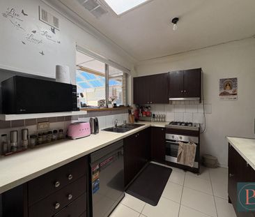 4 Bedroom Property With Pool - Photo 1