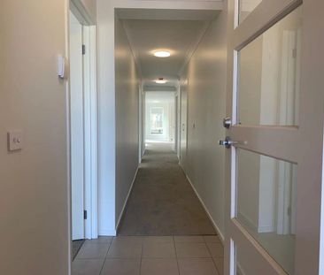 Family Friendly Floorplan in Quality Location-– Excellent Value - Photo 3