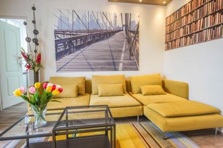 Akácfa street - Fotó 3