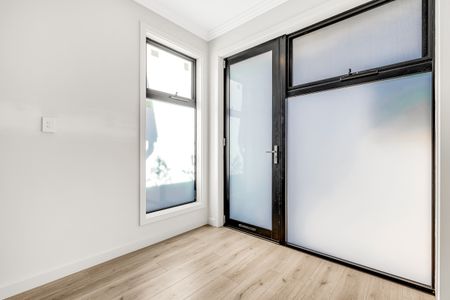 2D Meadowvale Road, Modbury SA 5092 - House For Rent - $680 | Domain - Photo 2