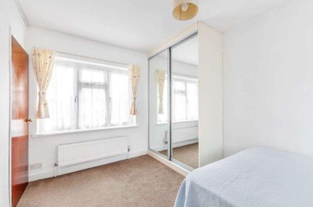 Sycamore Avenue, South Ealing, W5 - Photo 2