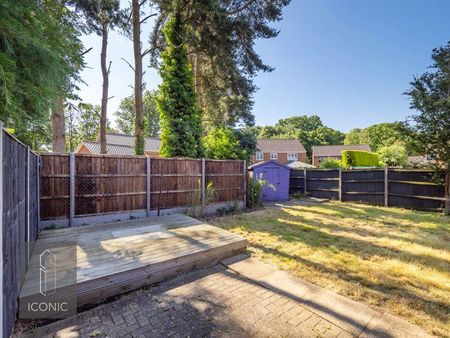 4 bedroom detached house to rent - Photo 5