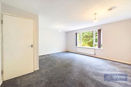 4 bedroom House To Let - Photo 2