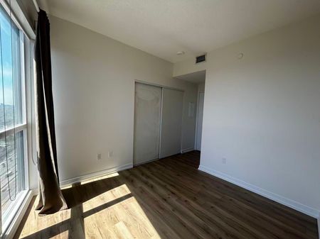 For Lease - 117 Mcmahon Drive Unit# 3803, Toronto, Ontario - Photo 5