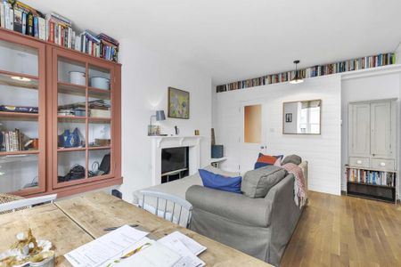 House to rent - Photo 3