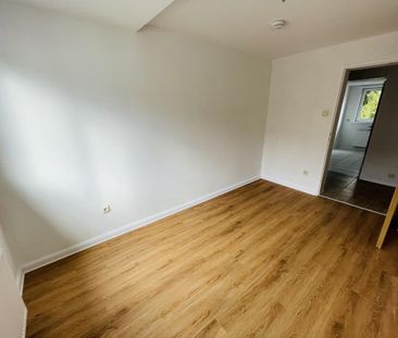 Gemütliche 3-Zimmer- Dachgeschoss-Wohnung - in der Innenstadt! - Photo 1