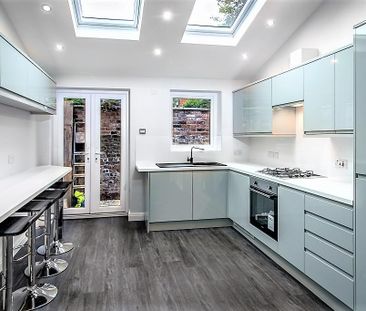 5 bedroom terraced house to rent - Photo 4