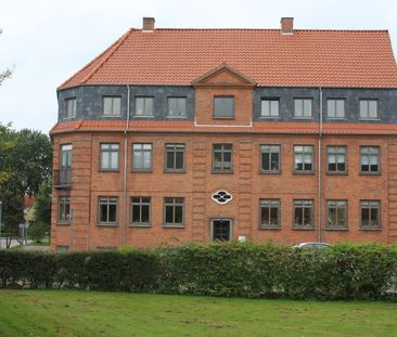 Topmoderne lys 1. sals lejlighed på 111 m2 i Aabenraa! - Photo 5
