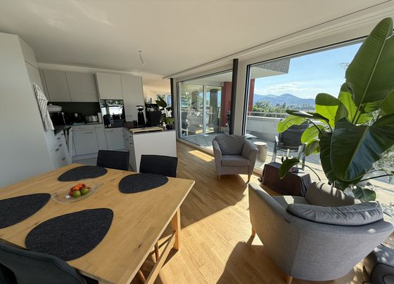BEFRISTET: 01.11.2026 - 31.03.2027: Möblierte 4-Zimmer-Wohnung mit Dachterrasse und Seesicht - Foto 1