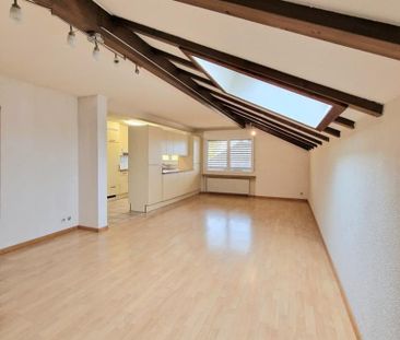 "Charmante Dachwohnung zu vermieten!" - Photo 6