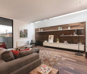 Contemporary Living - Photo 2