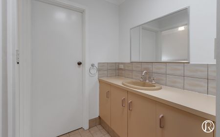 4 Lochhead Court, Wynn Vale SA 5127 - House For Rent | Domain - Photo 2