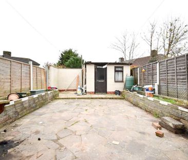 3 bedroom terraced house to rent - Photo 3