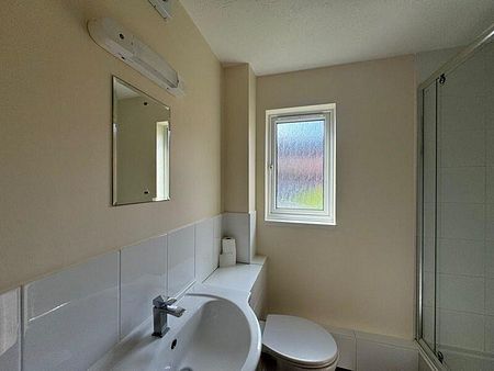 1 bed flat to rent in Pavilion Way, Edgware, HA8 - Photo 5