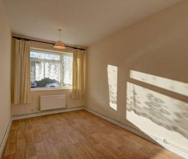 Abbots Way, Monks Risborough, HP27 - Photo 3