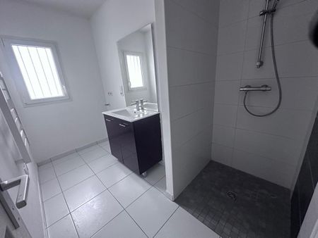 Location Maison 3 pièces 60m² LA PLAINE SUR MER 44770 - Photo 5