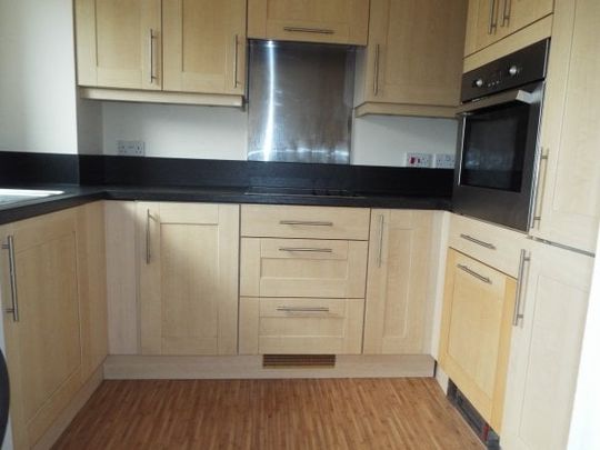 Polymond House, City Centre - Photo 1