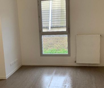 Location Appartement 2 pièces 45m² DEVILLE LES ROUEN 76250 - Photo 1