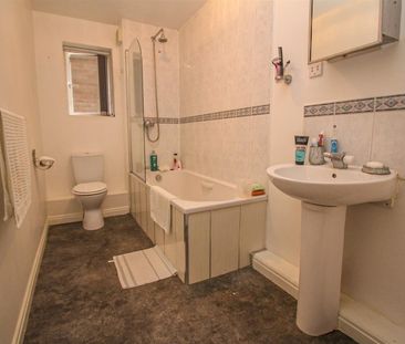 2 Bedroom Flat - Photo 6