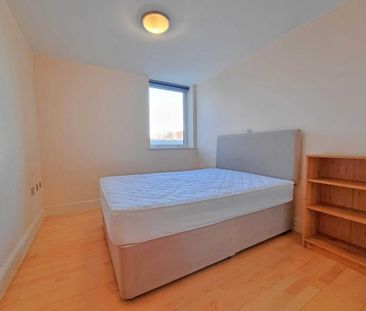 3 bedroom apartment to rent - Photo 4