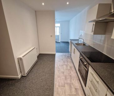 2 bedroom flat to rent - Photo 4