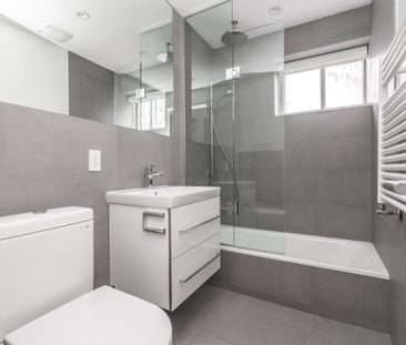 39 Riverwood Parkway - Photo 3