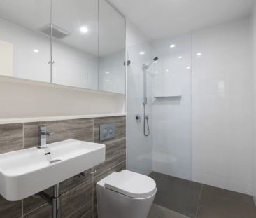 Stylish living meets convenience in the heart of Asquith - Photo 2