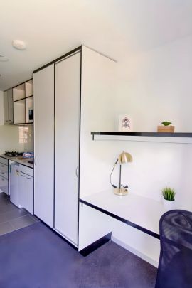 Medium 1 Bedroom with balcony style 1 - Photo 1