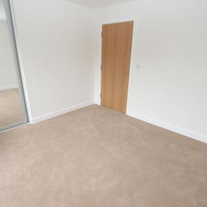 Chertsey Road, Woking - 1 bedroomProperty for lettings - Seymours - Photo 2