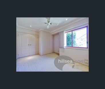 24 Maidstone Place, Parkwood, Qld 4214 - Photo 6