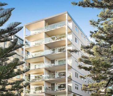 Deluxe modern apartment offers a wonderful lifestyle - Waterfront H... - Photo 2
