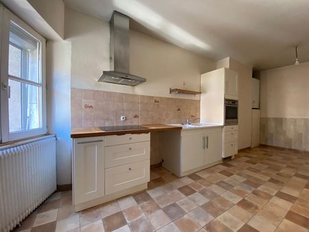 Location Appartement 5 pièces 115m² BESANCON 25000 - Photo 4