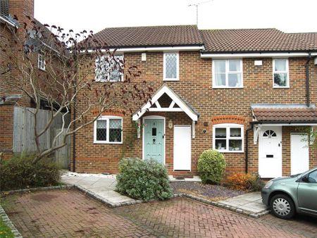 3 bedroom end of terrace house to rent - Photo 3