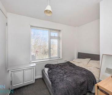 6 bedroom semi-detached house to rent - Photo 5