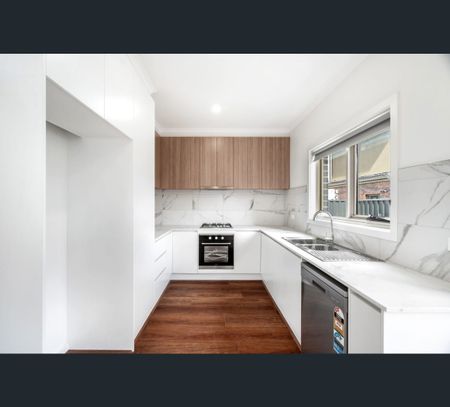 3/7 Gerbert St, Broadmeadows, Vic 3047 - Photo 2