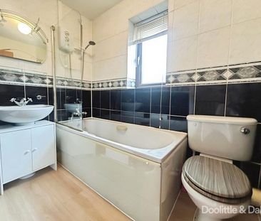 2 bedroom semi-detached house to rent - Photo 4