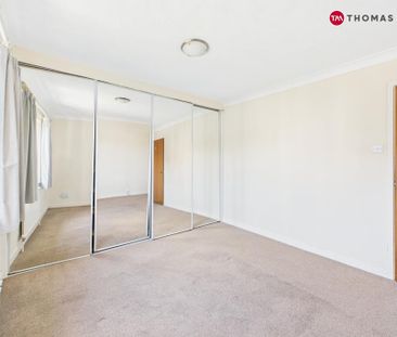 3 bedroom detached house to rent - Photo 4