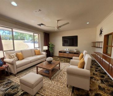 Acreage family home in Kenthurst - Photo 2